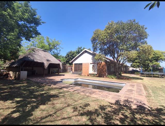17 BEDROOM HOUSE FOR SALE IN VANDERBIJLPARK SE 7